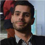 Enseño varios idiomas, entre otros inglés, francés, holandés, alemán y húngaro. Todas las edades están bienvenidos, clases online.